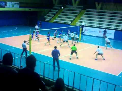 2013.10.26 UKS HUTNIK Dobry Wynik KRAKÓW - TSV Mansard Sanok 3-0 (2liga siatkarzy) 18/51