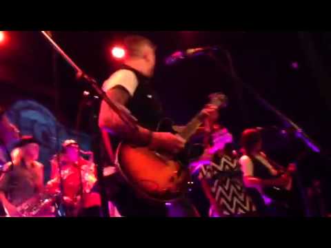 butch walker covers honky tonk woman - stones fest nyc 2013 [live]