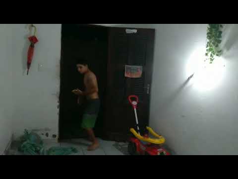 #comer a campainha toca é alguém perguntando se tem alguma coisa toda vida que eu vou