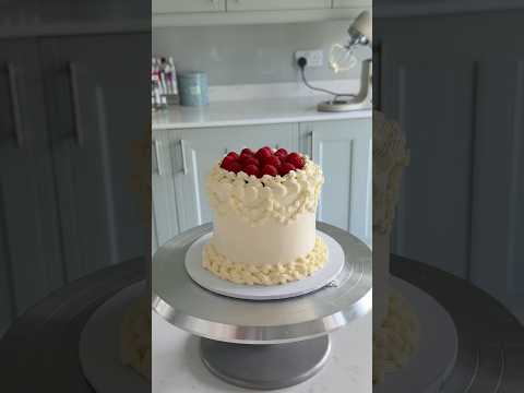 Decorate a Raspberry cake with me🍓🤍✨