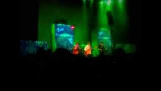 Neil Young &amp; Crazy Horse - Walk Like a Giant