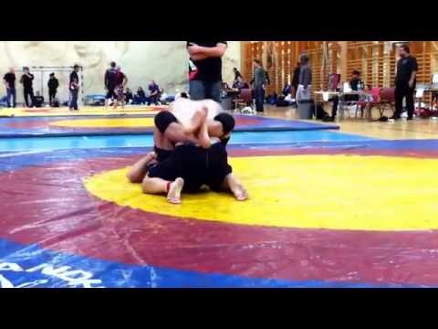 Submission wrestling fight Vegard Aasheim (blue t-shirt)