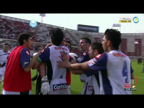 FINAL PARTIDO EXPULSION GIORDANO  - HURACAN 1 DEPORTIVO MERLO 0 - B NACIONAL - FECHA 4 (01 09 2012)