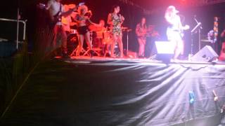 CONJUNTO VIA BRASIL ANIMOU BAILE DO HAWAÍ 2016 NO MADALENA CAMPESTRE CLUBE