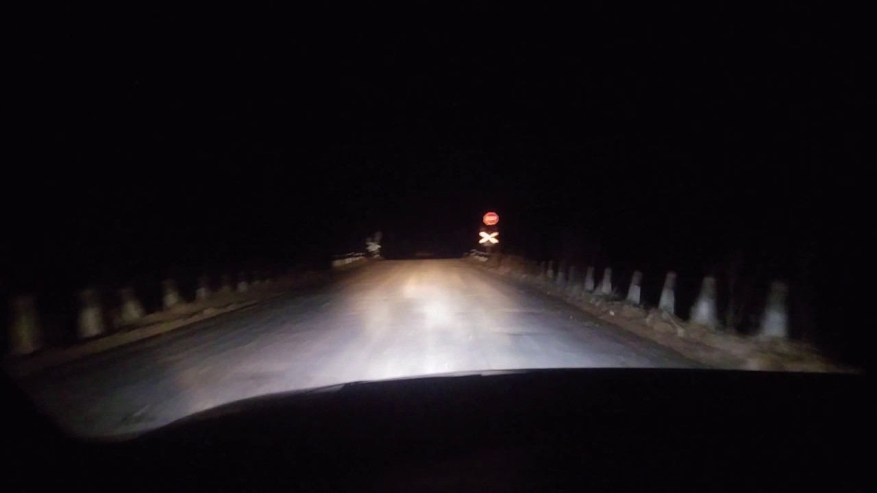 Cēres ceļu grantsvedēji bojā nakts stundās /aculiecinieka VIDEO/