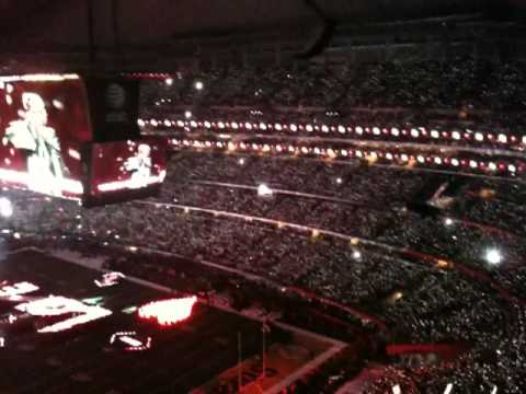 Super Bowl XLV Halftime Show w/ Black Eyed Peas - Light Sticks
