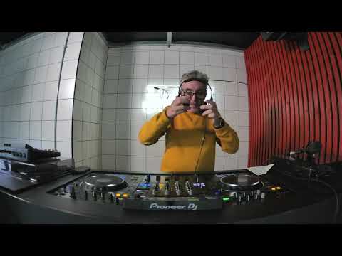 The Sound of Music w/ Bernie Connor | Svara Radio (Dub, Psychedelia, Balearic) 25.10.25