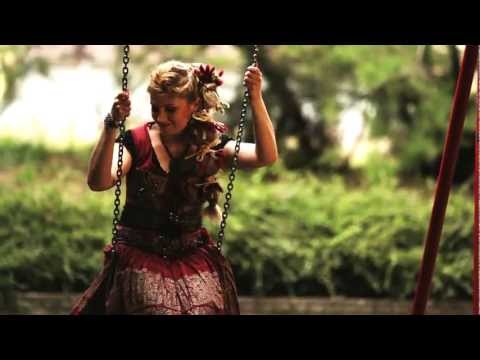 Motiva zenekar - Kicsike - Hungarian Music - ének: Kovács Nóri