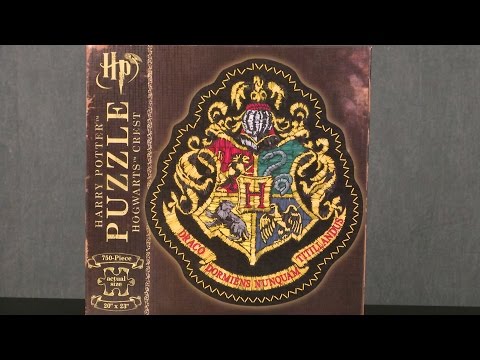 Harry Potter Puzzle Hogwarts Crest from USAopoly