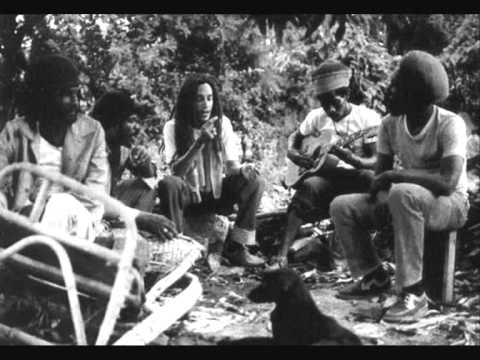 Prince Lincoln Thompson Feat. The Royal Rasses - People Love Jah Music