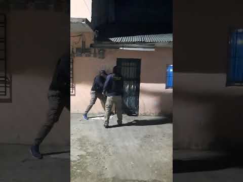 Droga y armas secuestradas en Chacabuco, Junín y el Conurbano