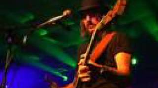 Les Claypool - of whales and woe