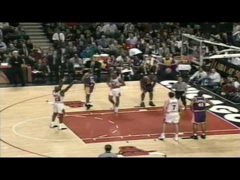 Michael Jordan - MJ v Kobe (1st meeting) 1996