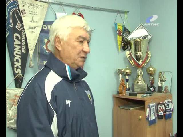 В Ангарске теперь есть заслуженный тренер по хоккею