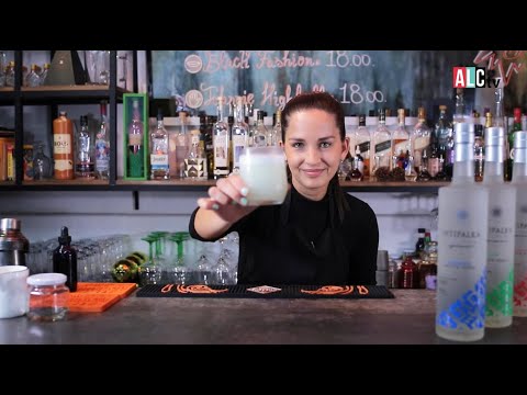 Super Easy PISCO SOUR 🇵🇪 | ALC Tips