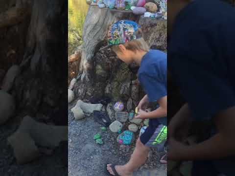 River beach trail and rock trump