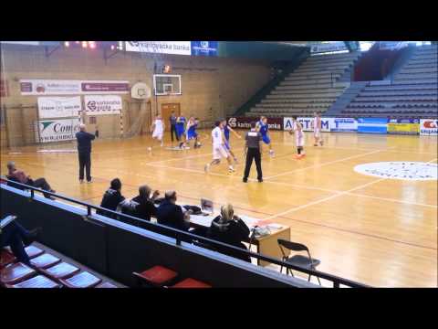 KK Karlovac - KK Crikvenica Šime Olivari zakucavanje