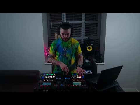 Dark Pulse - Music Is Divine 002