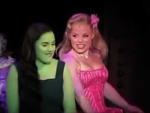 Megan Hilty being an ICONIC, hilarious, hot mess for 8 minutes and 57 seconds straight