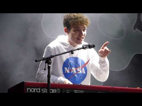 download lagu mp3 mp4 Stars In Town Schaffhausen 2017, download lagu Stars In Town Schaffhausen 2017 gratis, unduh video klip Stars In Town Schaffhausen 2017