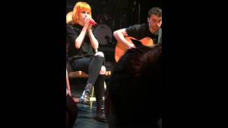 Paramore misguided ghosts LIVE
