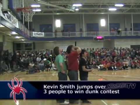 Kevin Smith Jumps Over Three People To Win Dunk Contest