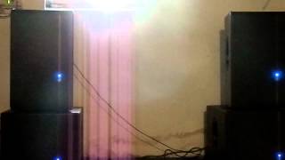 Video thumbnail for Mackie HD 1521 & 1801 1 Minutes of testing House Music by Gutigp93