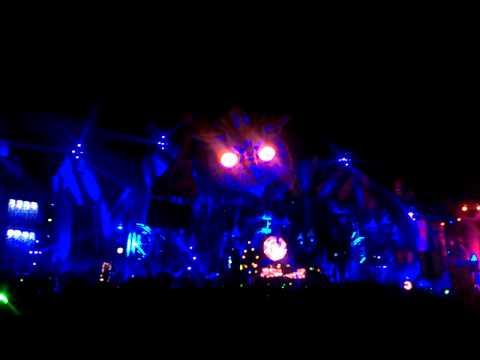 Deorro - EDC Vegas 2015 - (Sweet Disposition/ Skateboard)