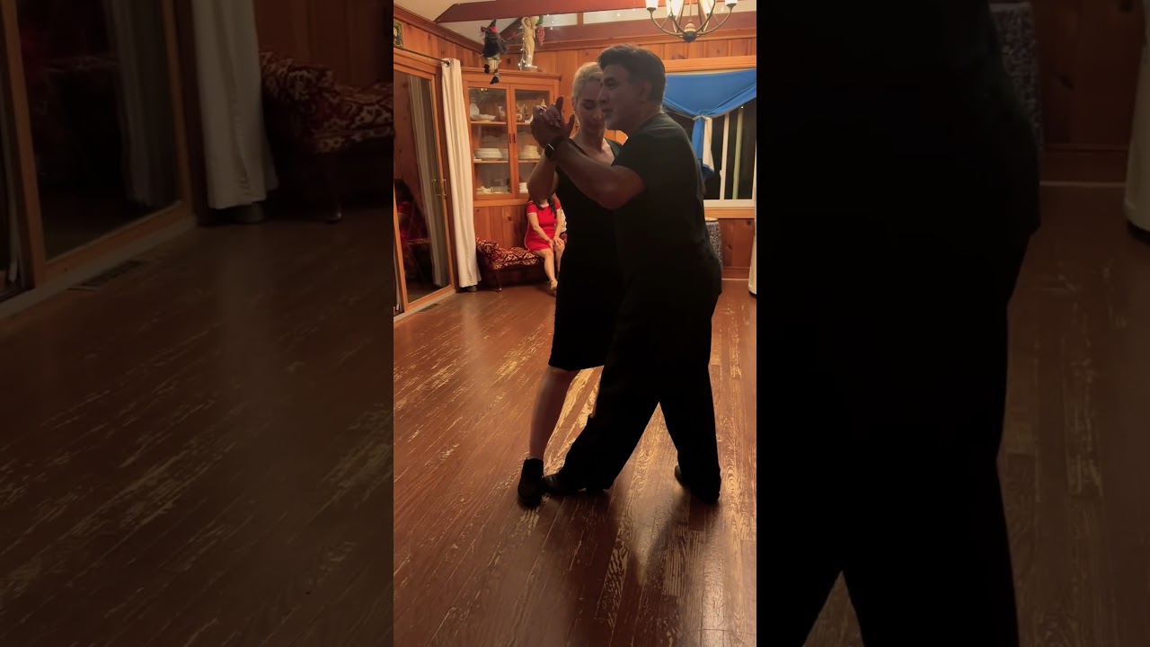 Tango Vals lessons by Claudio Villagra & Helena Hernandez. Washington DC July/2023 #tango