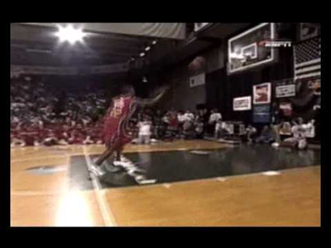 2003 McDonald's High School Dunk Contest - 1st round