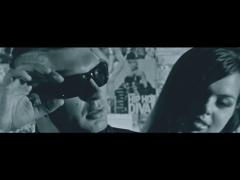 David Ferrari - Paracaidas (Official Video)