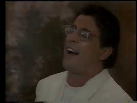 Ivan Lins e Meninas Cantoras de Petrópolis no Especial de Natal da Xuxa