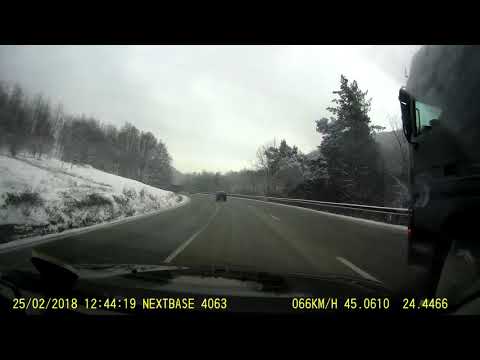 Inconștiența unui tir pe Dealul Negru