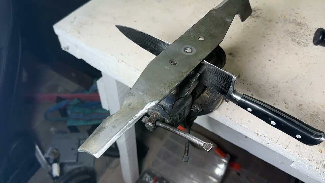 Most People Don’t Know This Lawn Mower Blade Sharpening Trick
