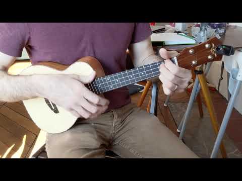 Ukulele concert jazz manouche cyprès grande bouche. Test 1