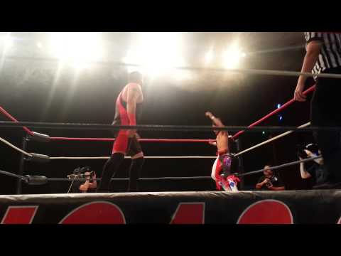 Cruz vs De La Vega - CWFHollywood