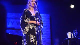 Joan Osborne Trying To Get To Heaven May 19 2019 Chicago nunupics