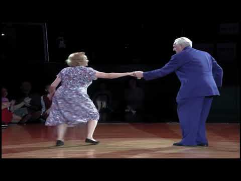 Yitagesu Nibretu - Bugi Bugi Cha Cha - Say that relieving your worries is always happy and enoug