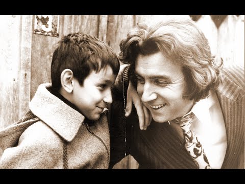 În așteptarea lui Moș Crăciun • Andrei Păunescu (și recitare Adrian Păunescu) • Cenaclul Flacăra