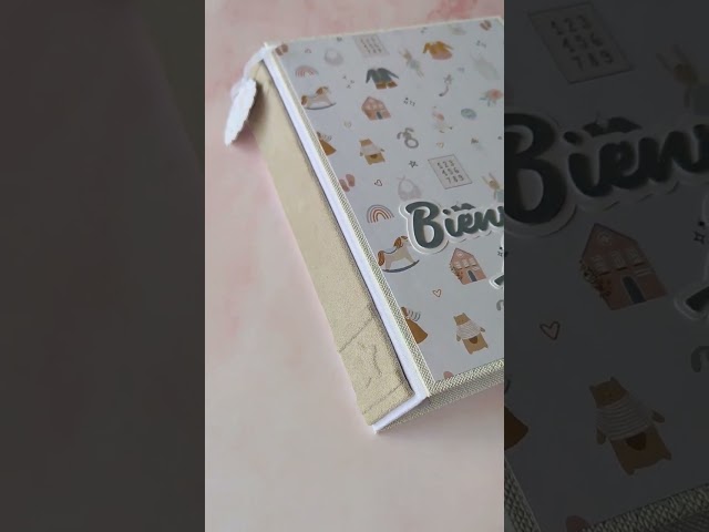 Vídeo relacionado con Scrapbooking 80 Páginas Blanco Album De Fotos Scrapbookincluye 6 Bolígrafos Metálicos De Colores DIY Scrapbooking Album Fotos Kit Para Regalo De Cumpleaños,Graduación,Aniversario
