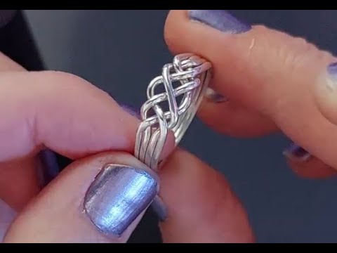 Solving a 4-piece puzzle ring - two different ways