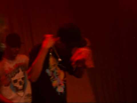 Yes-R, Darryl & Soesi B- mee naar huis