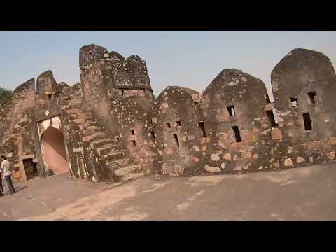 Part 3 - Jhansi ka kila #fort #jhansi #jhansifort #laxmibai #gwalior #uttarpradesh #travel #vlog