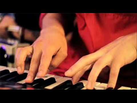 STOWWEY Lady in Red ft ONZINO