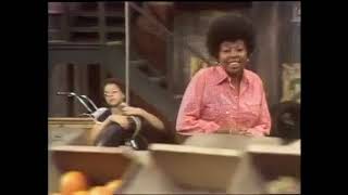 Classic Sesame Street - Susan Sings Believe In Yourself 1973