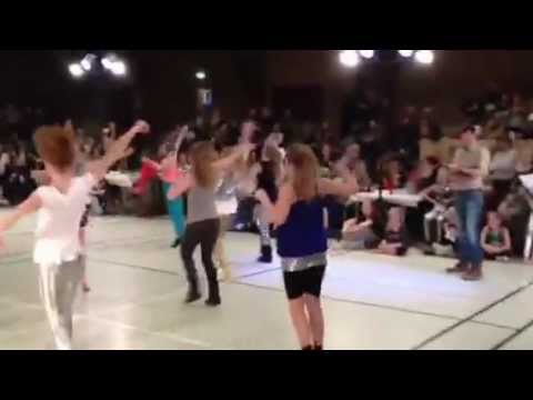 Caitlin DM i disco 2013