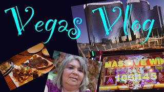 VEGAS VLOG SEPTEMBER LONG WEEKEND / GROUP PULL/ FOOD/ SLOTS / GYPSY FRIENDS