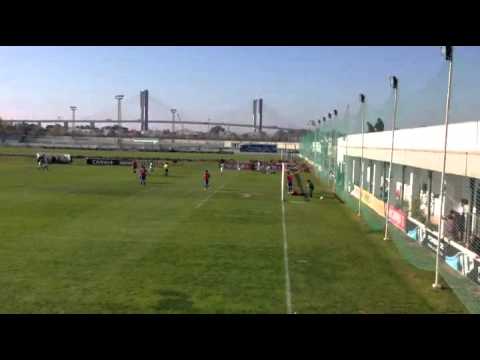 Gol de Eder Vilarchao en el Betis B-La Roda