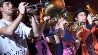 les Rillettes de Belleville  -  Gross du  Balkan Beat BOX