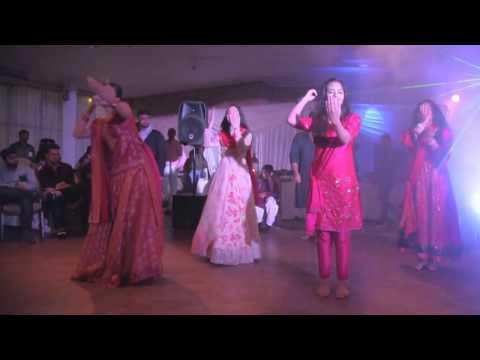 Rida & Mohammed's Extravagant Mehndi Evening